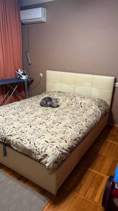 Продам двухспальную кровать Ascona