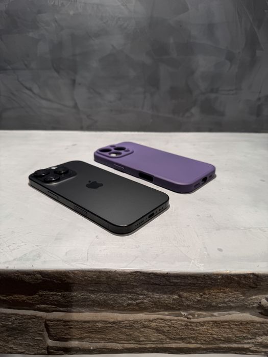 КАТО НОВ Iphone 16 Pro, 100% батерия