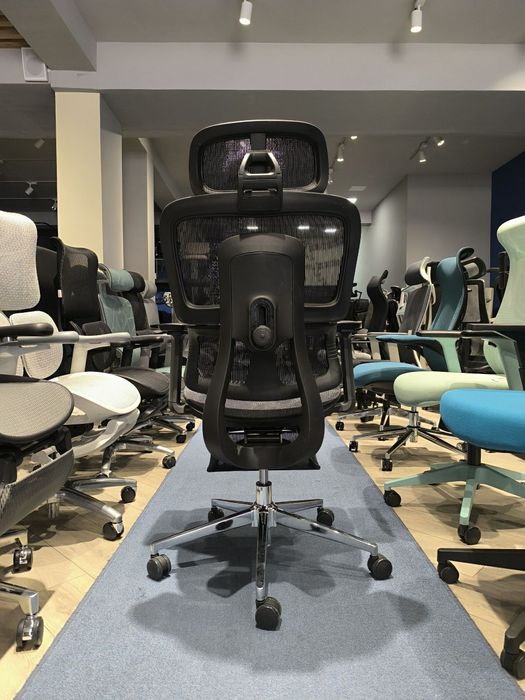 Офисное кресло для руководителя модель Lucky ted. Optim va dona