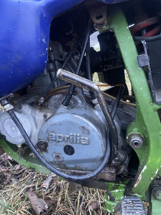 Vand aprilea si kxd defect