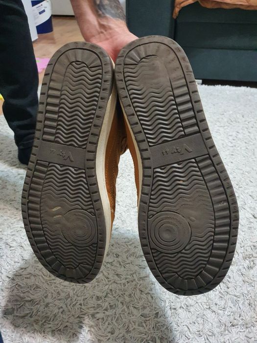 Ghete Vty piele intoarsa