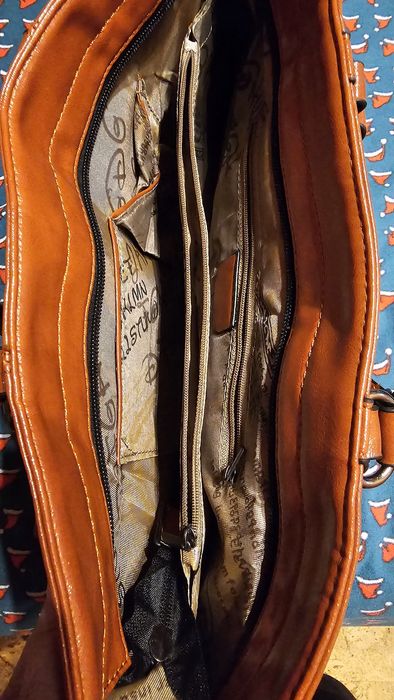 Практична чанта през рамо