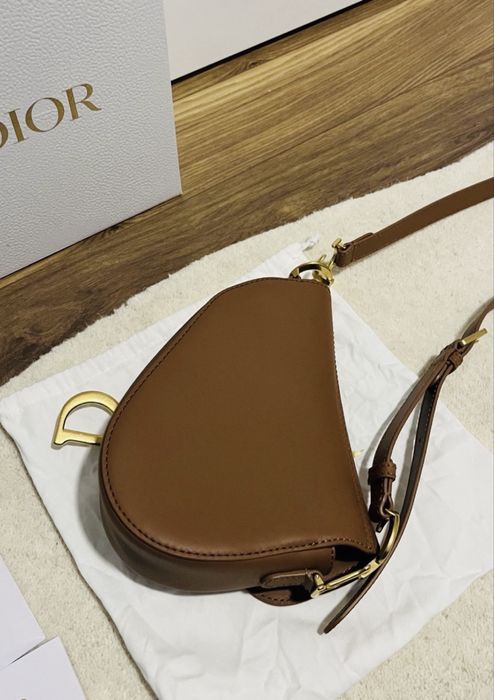 Dior чанта в кафяв цвят
