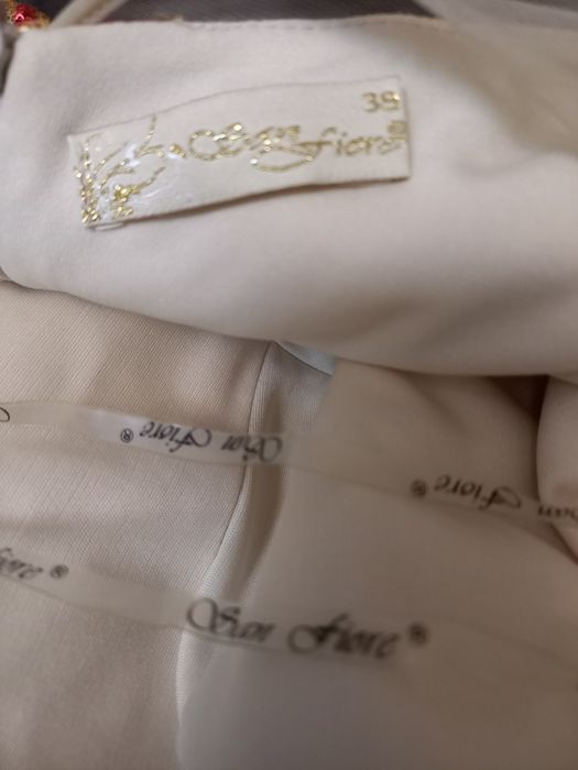 Вечернее платье вышитое паетками