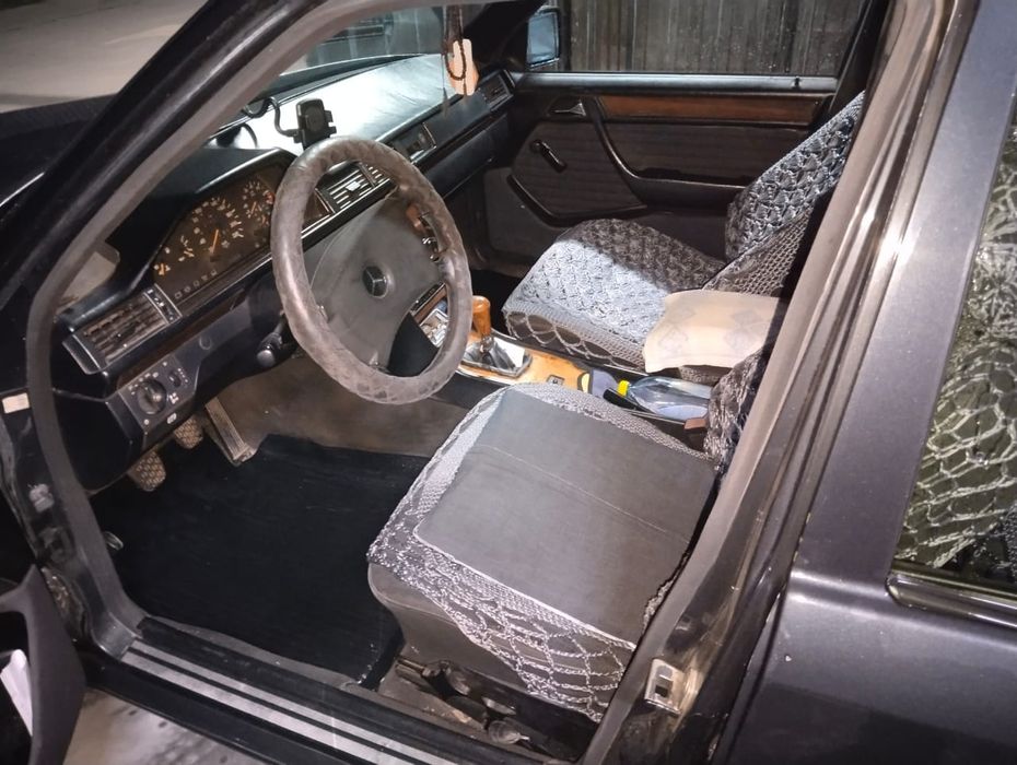 Продам мерседес 124