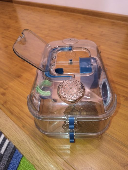 Cușcă hamster plus mâncare și rumeguș