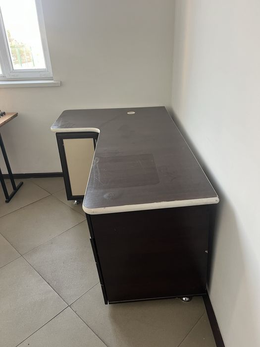 Стол мугалимге офиска