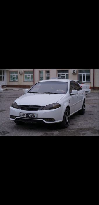 Машина янги аккуратний даже сиденялар эзилмаган