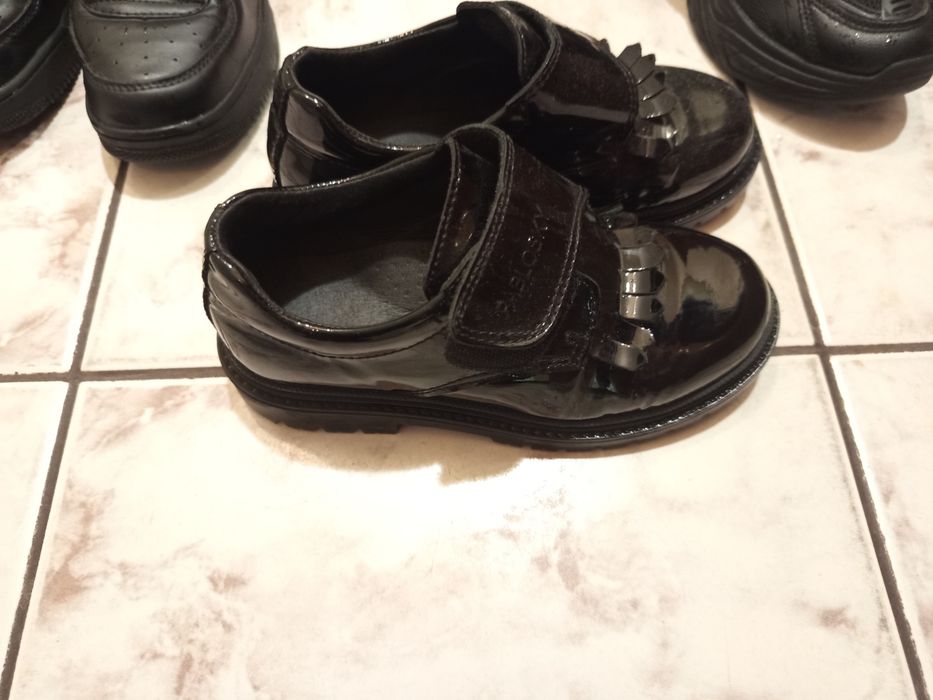 6 бр.боти обувки маратонки от 30-ти номер до 33 номер