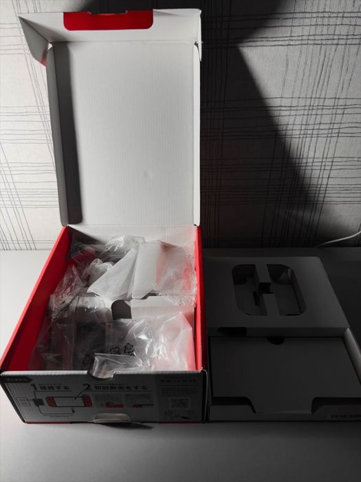 Nintendo Switch OLED с пленками и коробкой
