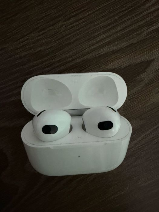Слушалки airpods 3