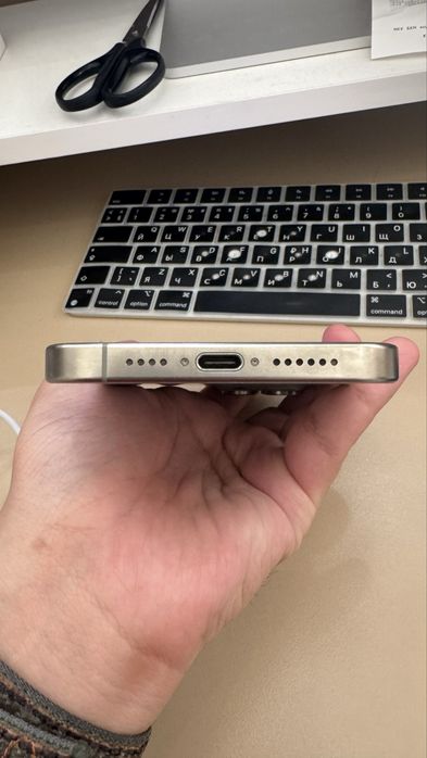 Iphone 15 pro max 256 gb (оригинал,состояние идеал)
