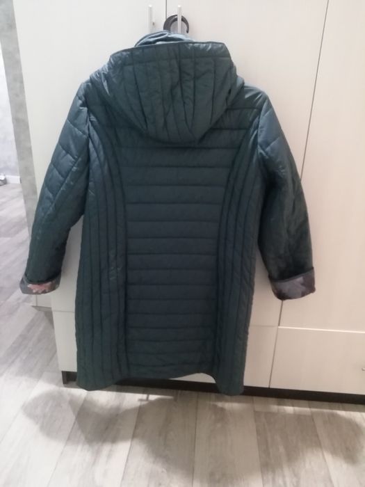 Продам куртку весна