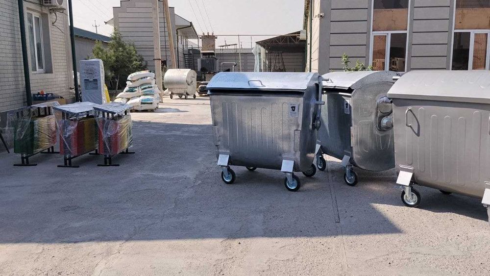 Мусорный контейнер Оценкованный 1100л