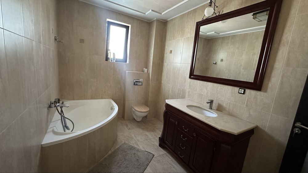 Apartament 4 camere | 2 băi | Curte | 2 locuri de parcare | Intrare separată | Chiajna