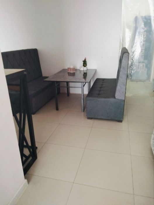 Кафе учун диванлар сотилади