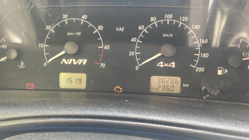 Шевролет нива