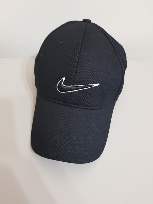 Nike basca neagra noua