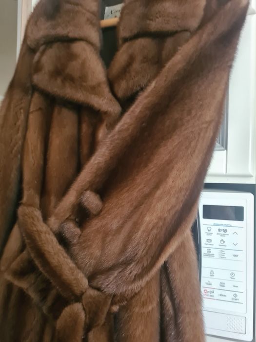 Продам норковую шубу