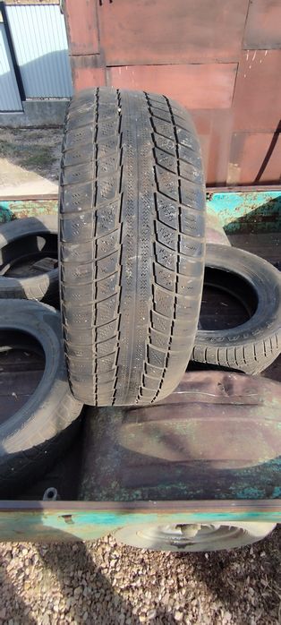 Резина Triangle Snow Lion 235/65 R17