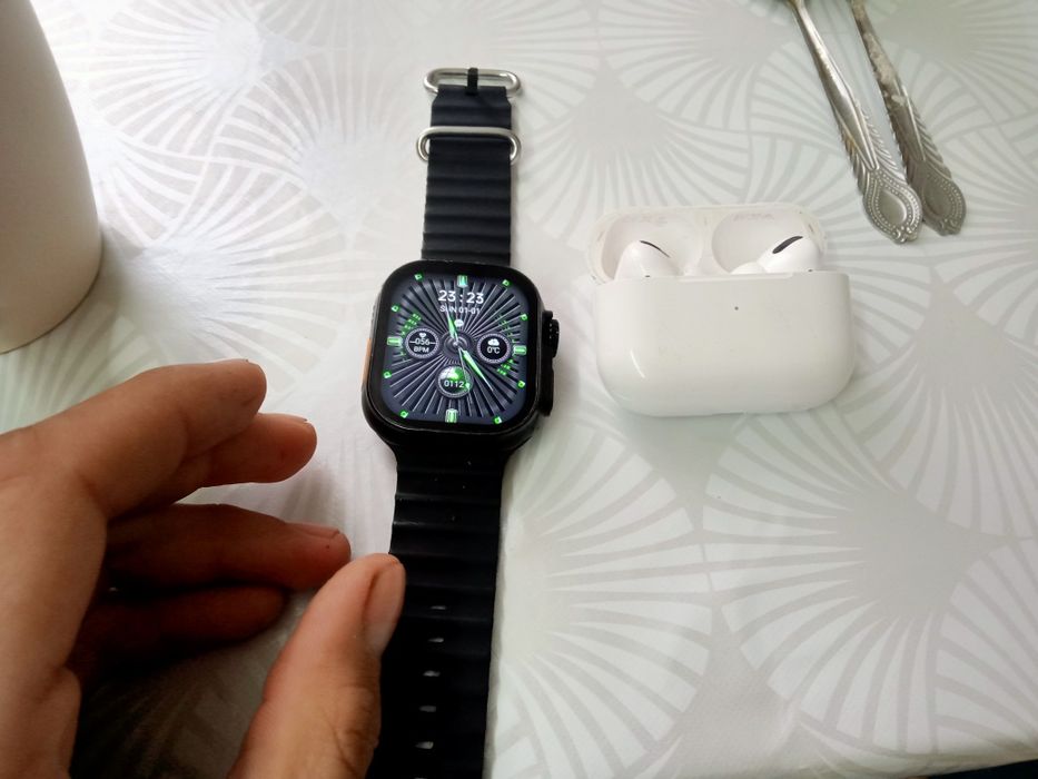 Часы смарт и наушники