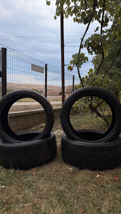 Cauciucuri all season