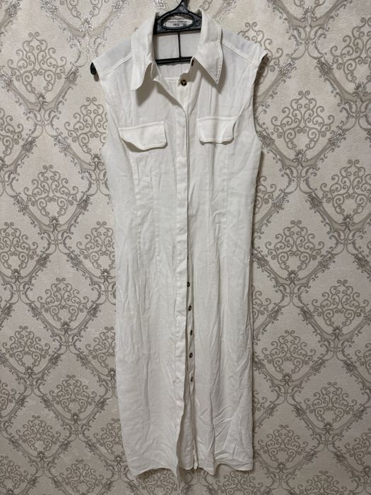 Белое платье от Манго