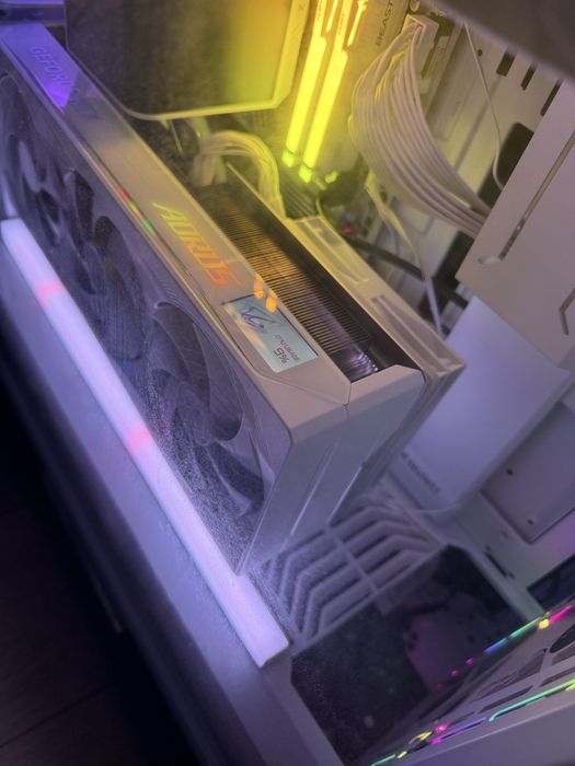 Placa video GeForce Gigabyte Aourus RTX 5080 OC 16GB 3ani garantie TOP