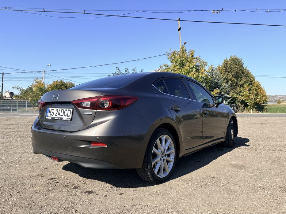 Mazda 3 2.0 SkyActiv-G 2017 Revolution