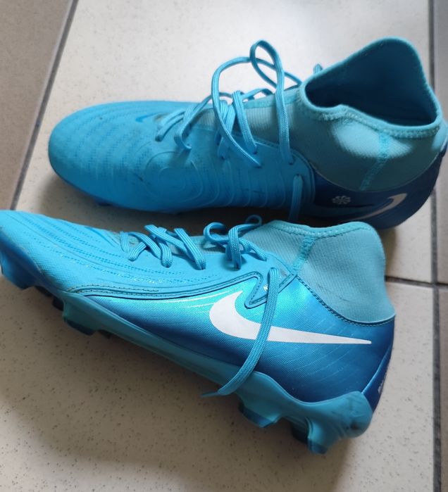 Ghete fotbal Nike Phantom LUNA II