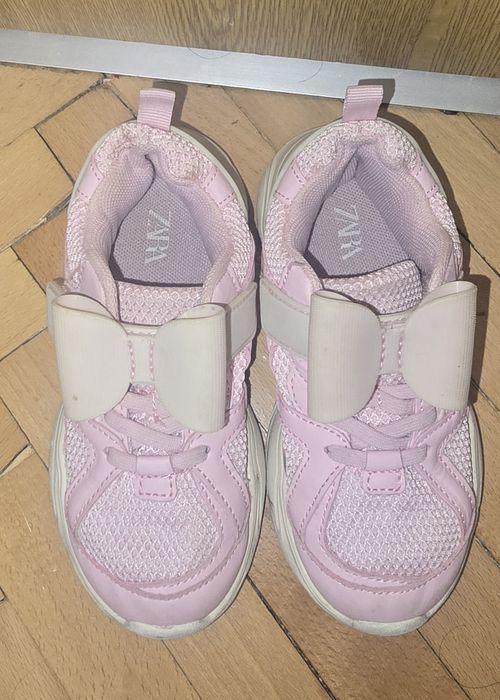 Zara обувки/маратонки 27 номерр