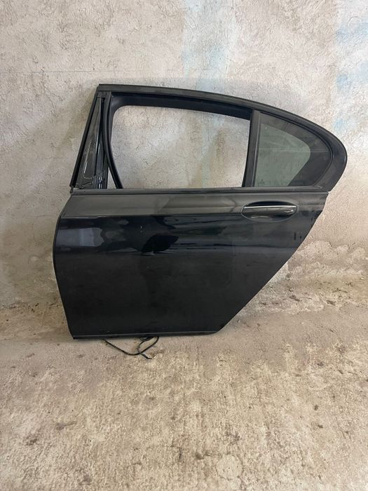 Usa stanga spate BMW seria 7 G11