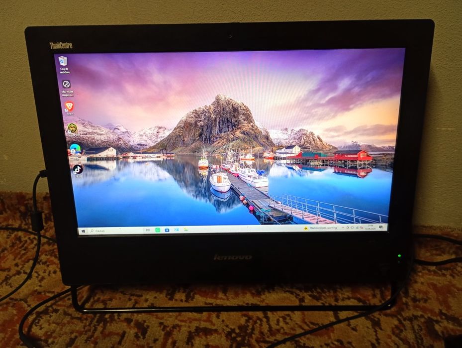 Dau și eu acest PC la vânzare cu Windows 10 pro  12 rami instalați