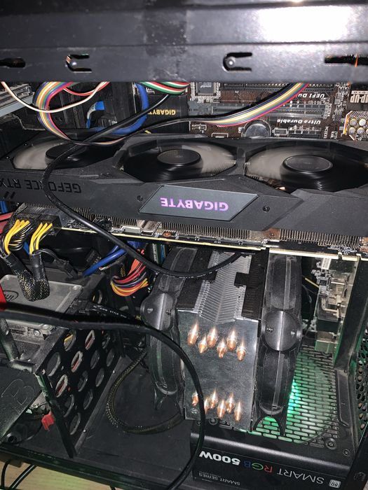 Placa video RTX 2080 SUPER Gigabyte Windforce OC