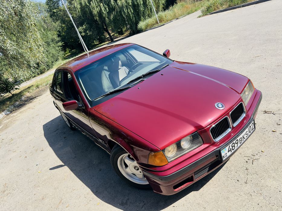 Продам BMW e36 2литра строкер