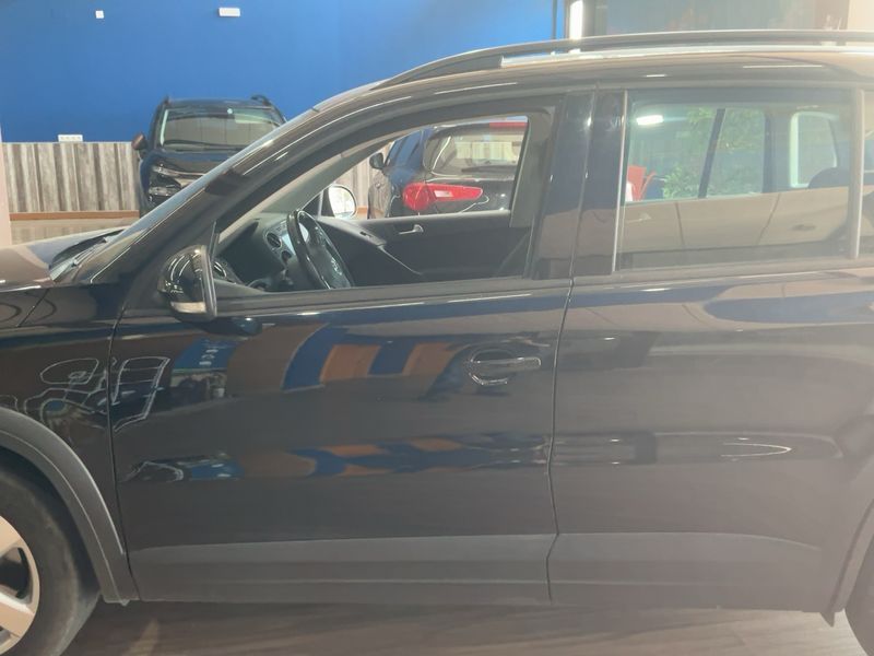 Volkswagen Tiguan 2.0 TDI Advance BlueMotion Tech 2014
