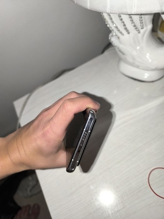 Xiaomi 11 ultra 5g srochna sotiladi