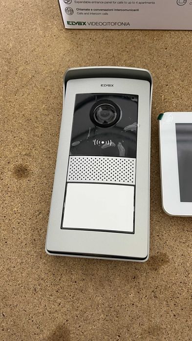 Kit videointerfon WiFi Vimar K42945