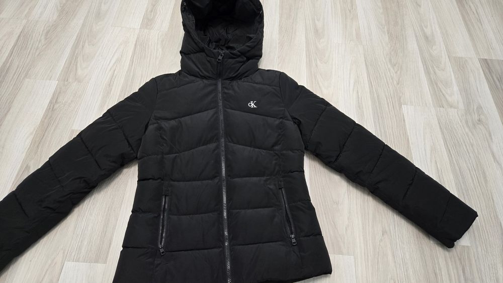 Дамско черно зимно яке Calvin Klein