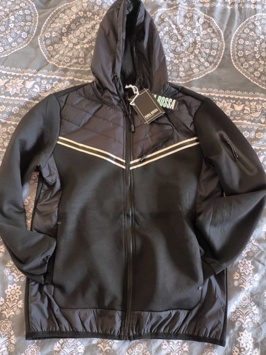 Мъжки спортни долници и горнища