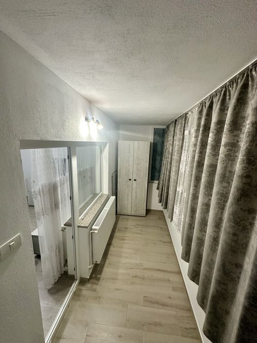 Închiriez Ap. 1 cameră, micălaca 500.