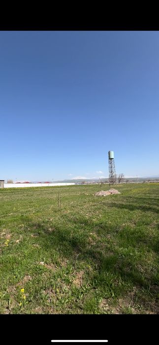 Продаётся 3 гектара вдоль трассы чарвак ташкент для котеджного городка