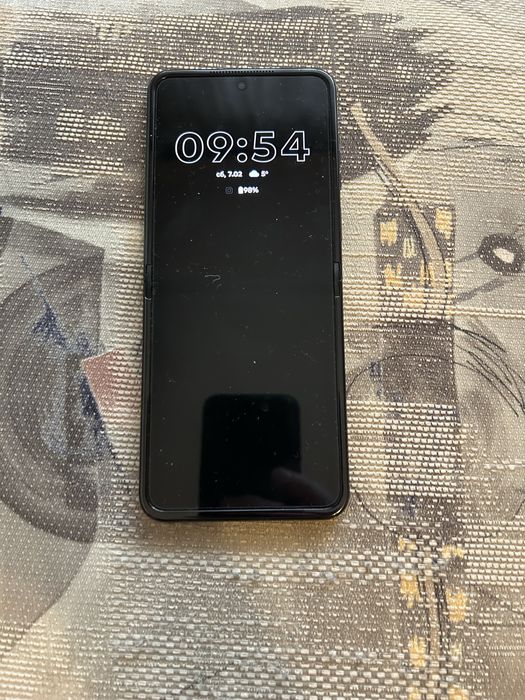 Motorola50 ultra razr