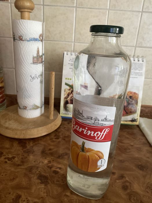 Отдам бутылки из под сока бесплатно