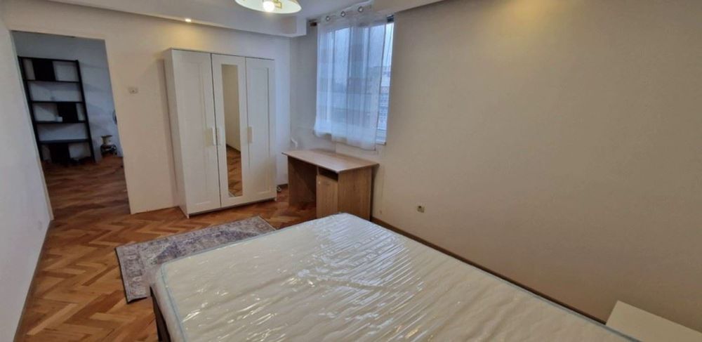 Дава се под наем Тристаен апартамент в София, Гоце Делчев - 85 кв.м за 597.21 € - Снимка #3