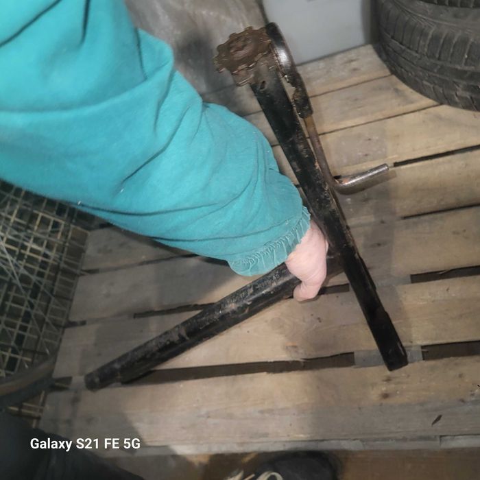 Продавам Форд Сиера части и дрруг