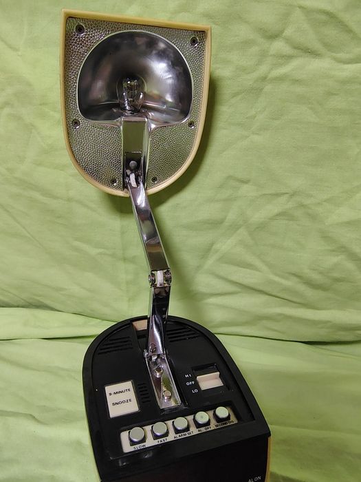 Lampa ceas radio vechi, nu funcționează, vintage lamp