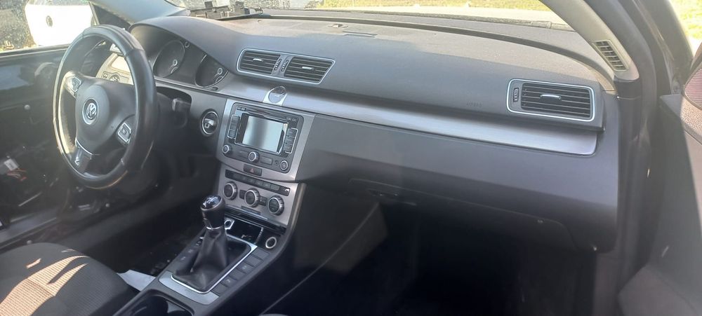 Dezmembram VW Passat B7 2.0 TDI CFFB cod cutie NFU