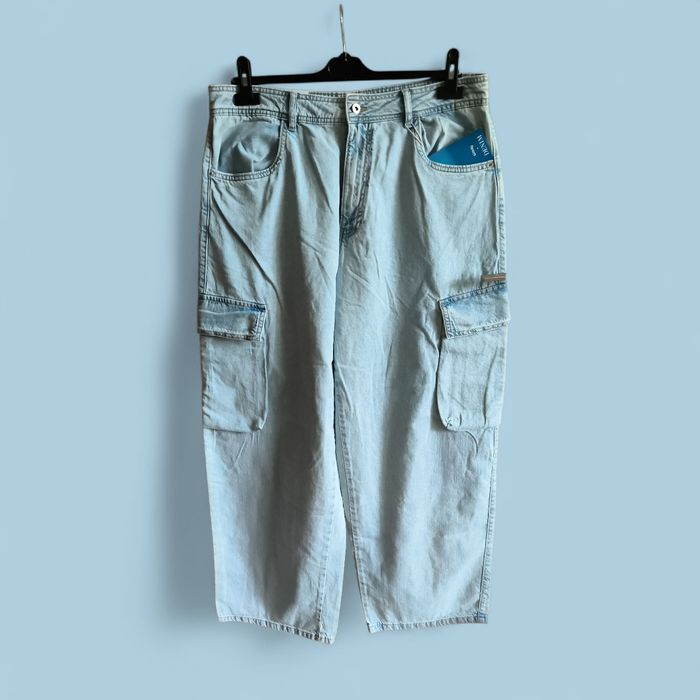 Чисто нови дънки, 44 размер