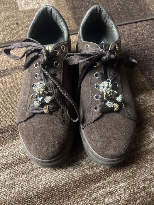 Дамски велурени кецове